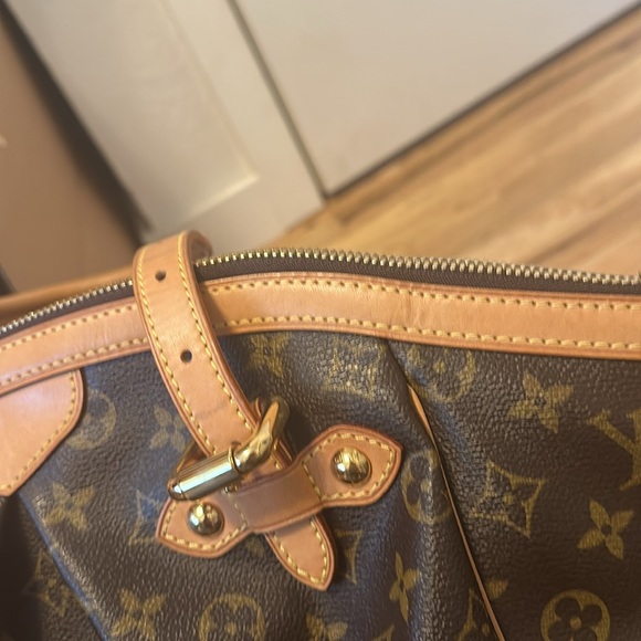 Authentic Louis Vuitton Tivoli GM - Picture 16 of 17